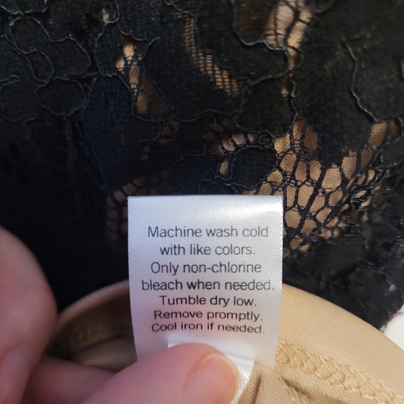 NWOT Lace Cocktail Dress - Picture 5 of 9